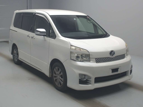 2012 Toyota Voxy ZRR70W[2]