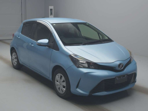 2014 Toyota Vitz NSP130[2]