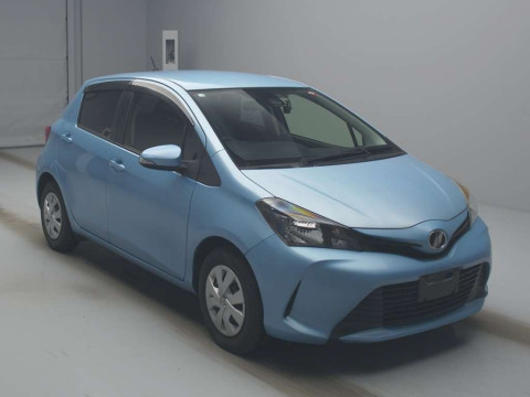 2016 Toyota Vitz NSP130[2]