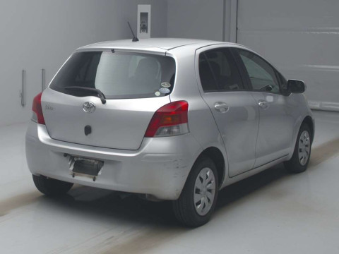 2008 Toyota Vitz SCP90[1]