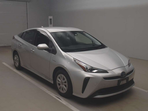 2019 Toyota Prius ZVW51[2]