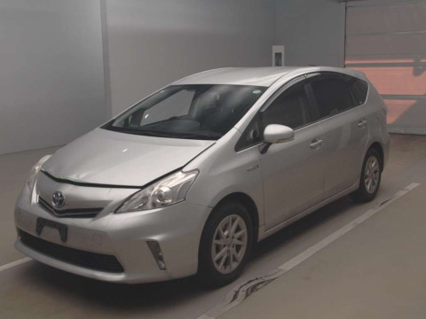 2013 Toyota Prius alpha ZVW41W[0]