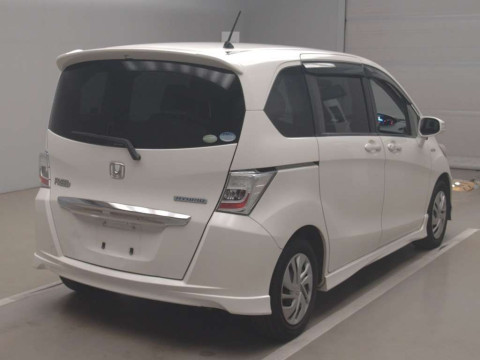 2012 Honda Freed hybrid GP3[1]