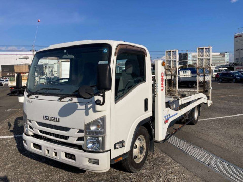 2017 Isuzu Elf Truck NPR85YN[0]