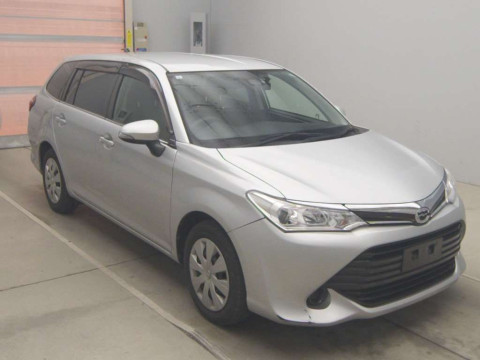 2015 Toyota Corolla Fielder NRE161G[2]