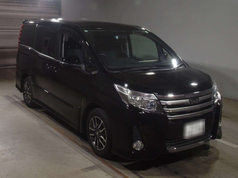 2015 Toyota Noah ZRR80W[2]