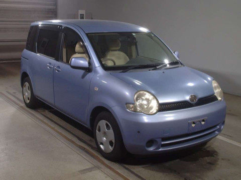 2004 Toyota Sienta NCP81G[2]