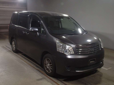 2012 Toyota Noah ZRR70G[2]