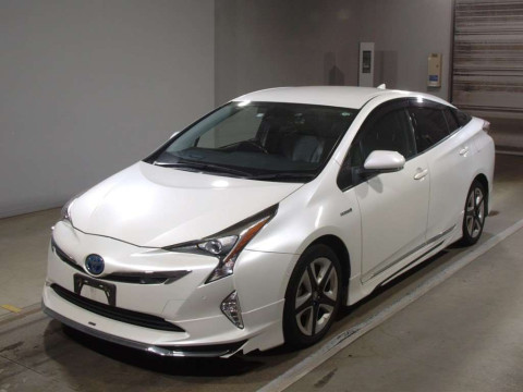 2016 Toyota Prius ZVW51[0]