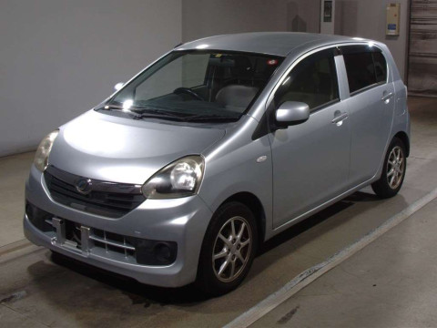 2013 Daihatsu Mira es LA300S[0]