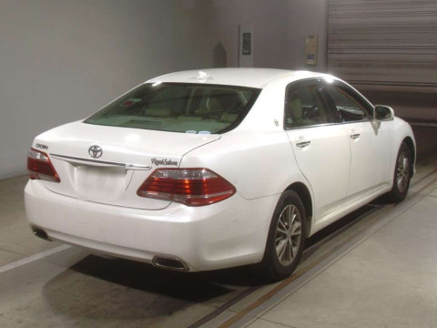 2010 Toyota Crown GRS200[1]