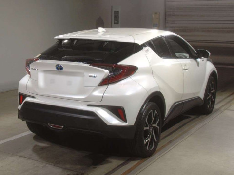 2020 Toyota C-HR ZYX10[1]