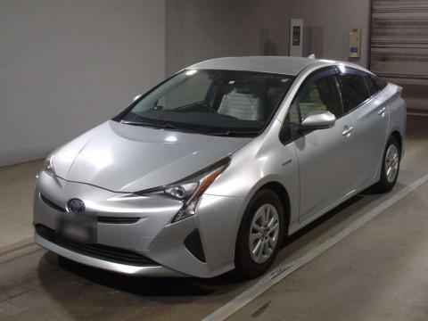 2016 Toyota Prius ZVW50[0]