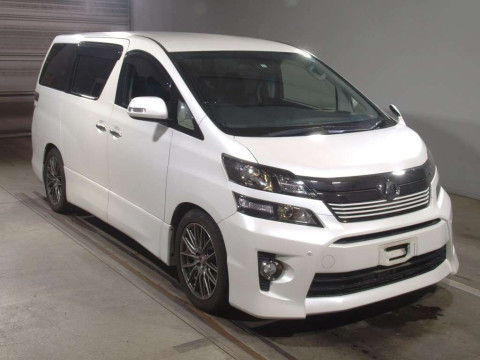 2013 Toyota Vellfire GGH25W[2]