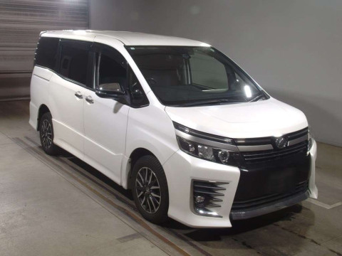 2016 Toyota Voxy ZRR85W[2]