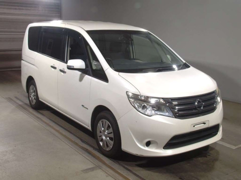 2014 Nissan Serena HC26[2]