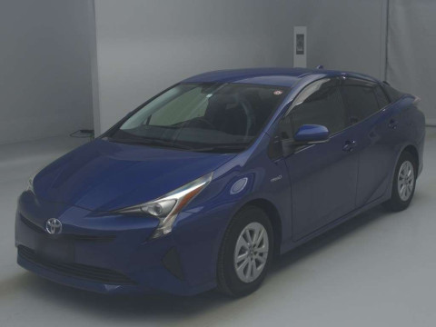 2017 Toyota Prius ZVW50[0]