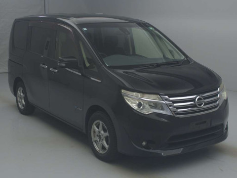 2014 Nissan Serena HC26[2]