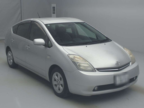 2007 Toyota Prius NHW20[2]