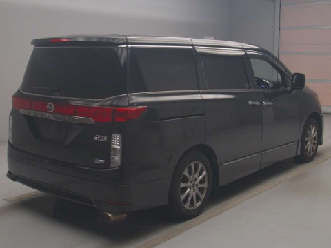 2013 Nissan Elgrand TE52[1]