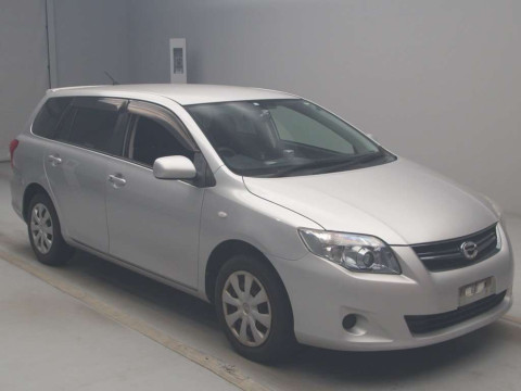 2012 Toyota Corolla Fielder NZE141G[2]