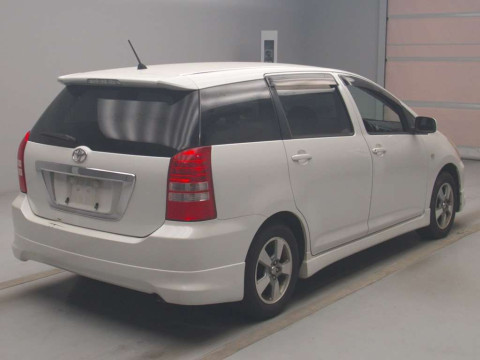 2004 Toyota Wish ZNE10G[1]