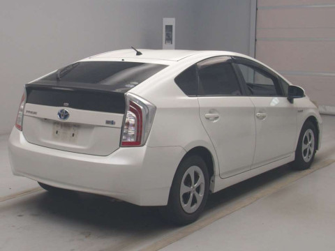 2014 Toyota Prius ZVW30[1]