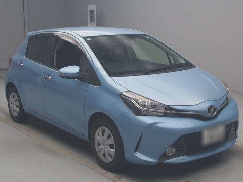 2016 Toyota Vitz NSP130[2]