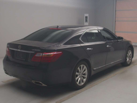 2009 Lexus LS UVF45[1]