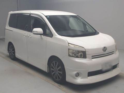 2008 Toyota Voxy ZRR70G[2]