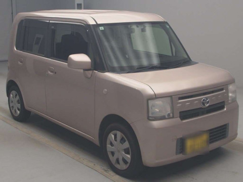 2013 Toyota Pixis Space L575A[2]