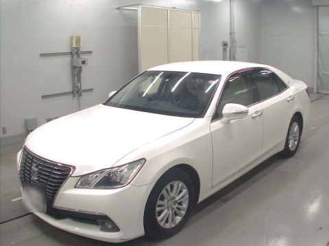 2013 Toyota Crown GRS210[0]