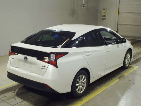 2019 Toyota Prius ZVW55[1]