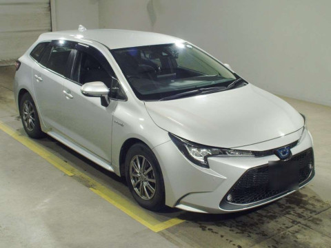 2019 Toyota Corolla Touring Wagon ZWE211W[2]