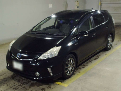 2011 Toyota Prius alpha ZVW41W[0]