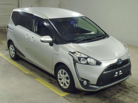 2015 Toyota Sienta NHP170G[2]