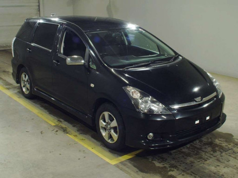 2004 Toyota Wish ZNE14G[2]