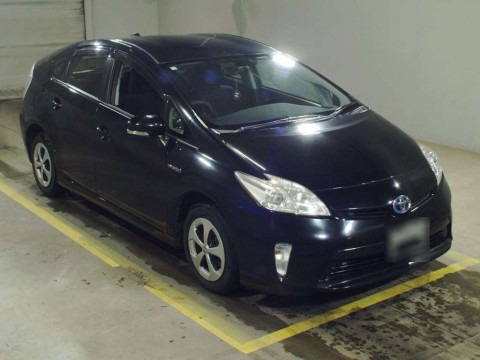 2012 Toyota Prius ZVW30[2]