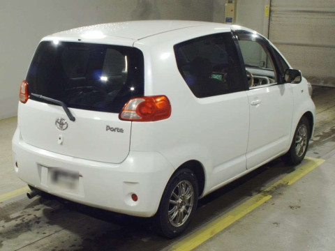 2006 Toyota Porte NNP15[1]