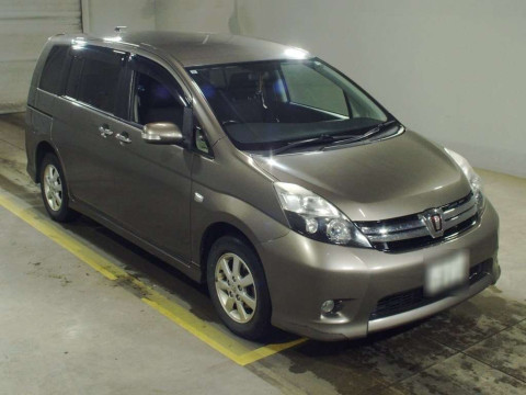 2013 Toyota Isis ZGM15W[2]