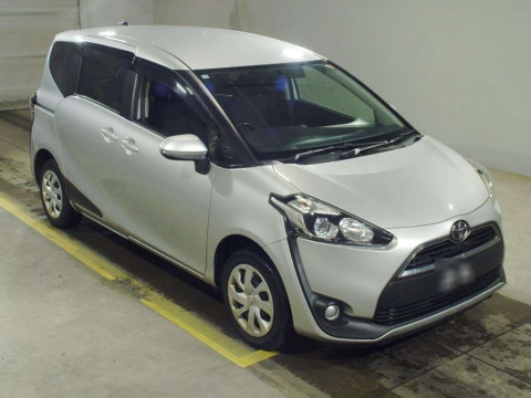 2017 Toyota Sienta NCP175G[2]