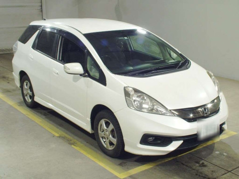 2014 Honda Fit Shuttle GG8[2]