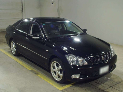 2007 Toyota Crown GRS181[2]