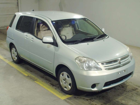 2003 Toyota Raum NCZ25[2]