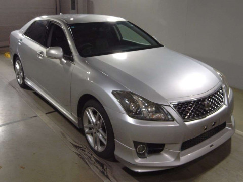 2010 Toyota Crown GRS200[2]