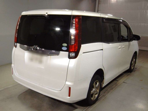 2016 Toyota Noah ZRR85G[1]