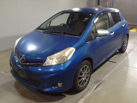 2011 Toyota Vitz NSP130[0]