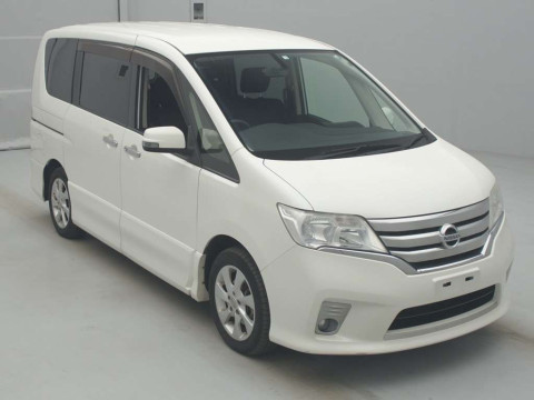 2012 Nissan Serena FC26[2]