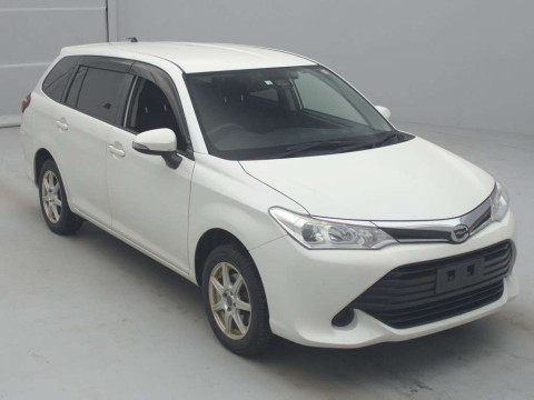 2016 Toyota Corolla Fielder NZE164G[2]