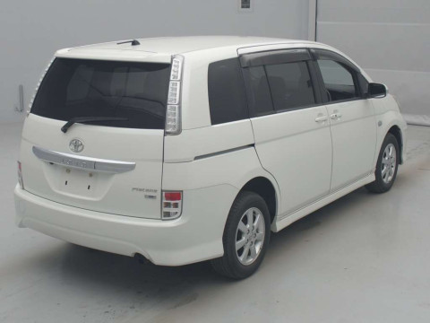 2013 Toyota Isis ZGM15W[1]